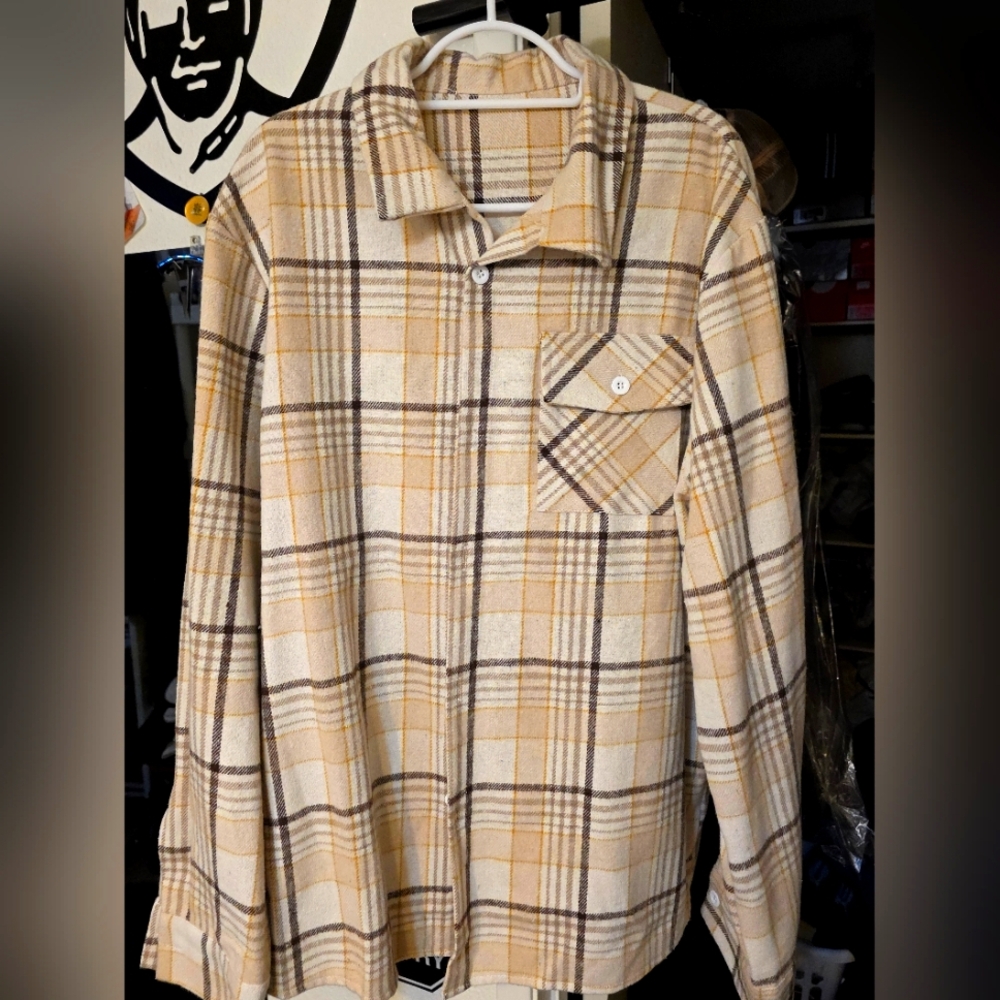 Plaid Button-Up Shirt in Beige and Brown